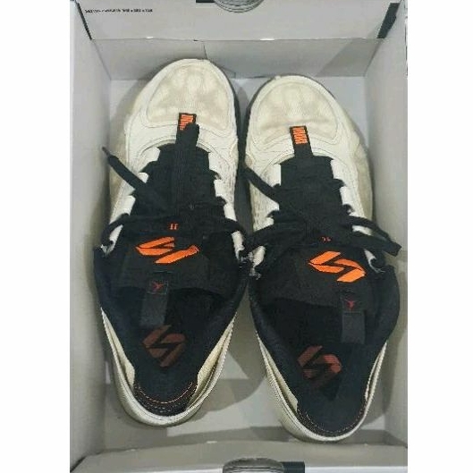 [Preloved] Dijual sepatu basket air jordan size 46
