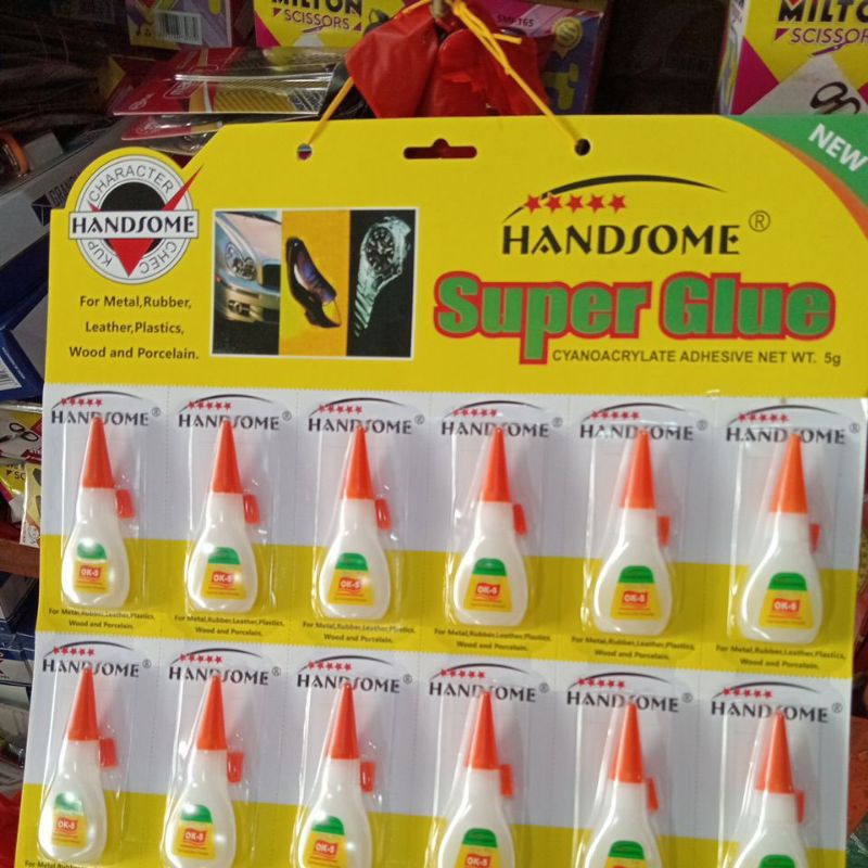 

LEM POWER HANDSOME PER LEMPENG ISI 12 BIJI