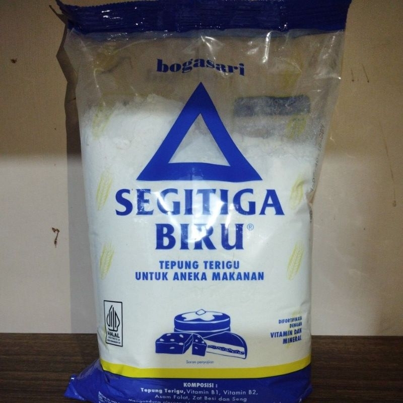 

Segitiga Biru Tepung Terigu Bogasari 1kg