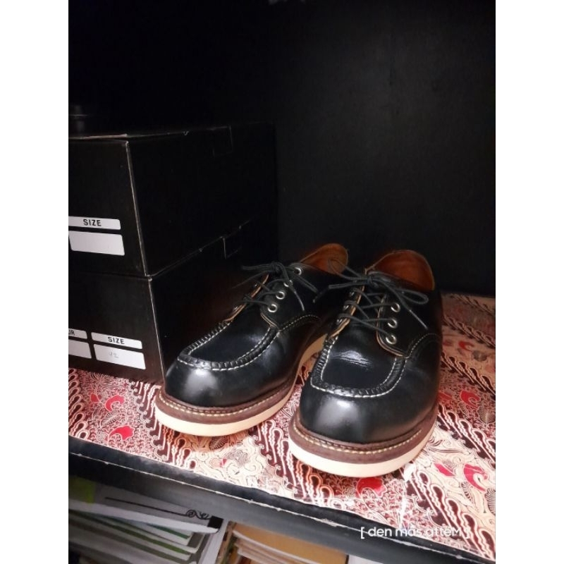 redwing 8106 oxford blacK