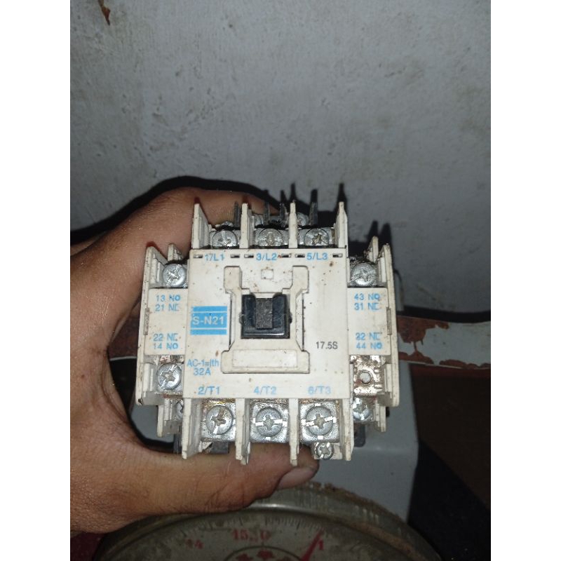 KONTAKTOR EWIG SN 21 BARU 100℅