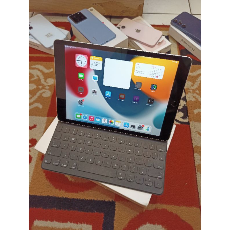 Jual Ipad Gen 9 64Gb Second Ibox Mulus Plus Ipad Magic Keyboard