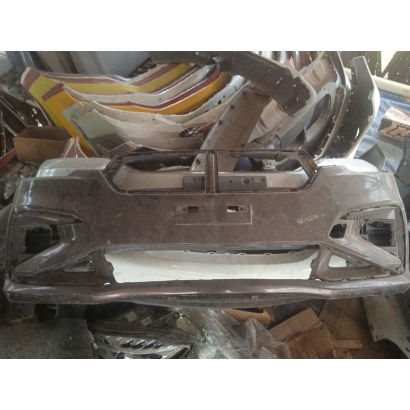 Bemper Depan Suzuki Ertiga 2019