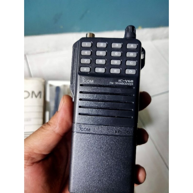 icom IC-V68