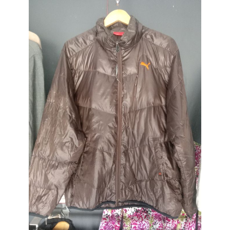 puma puffer warna coklat tua
