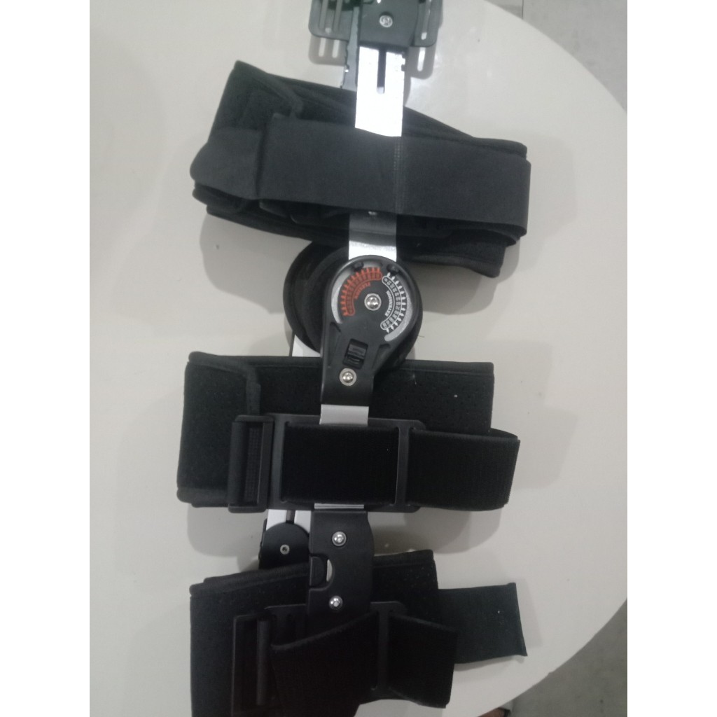 Penyangga Lutut - Hinged Stabilizing Knee Brace