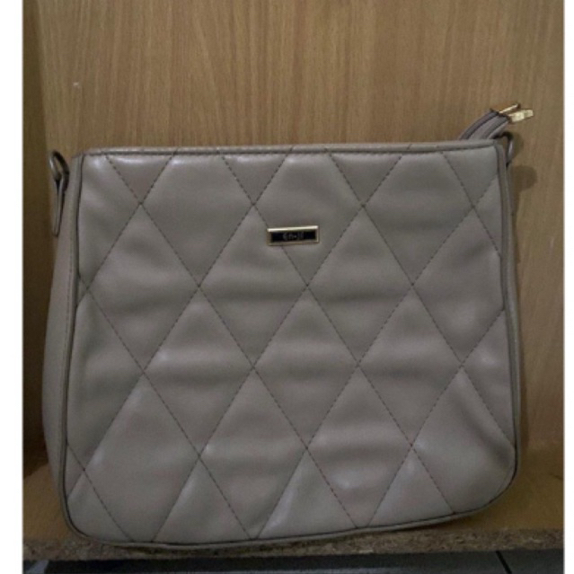enji sling bag