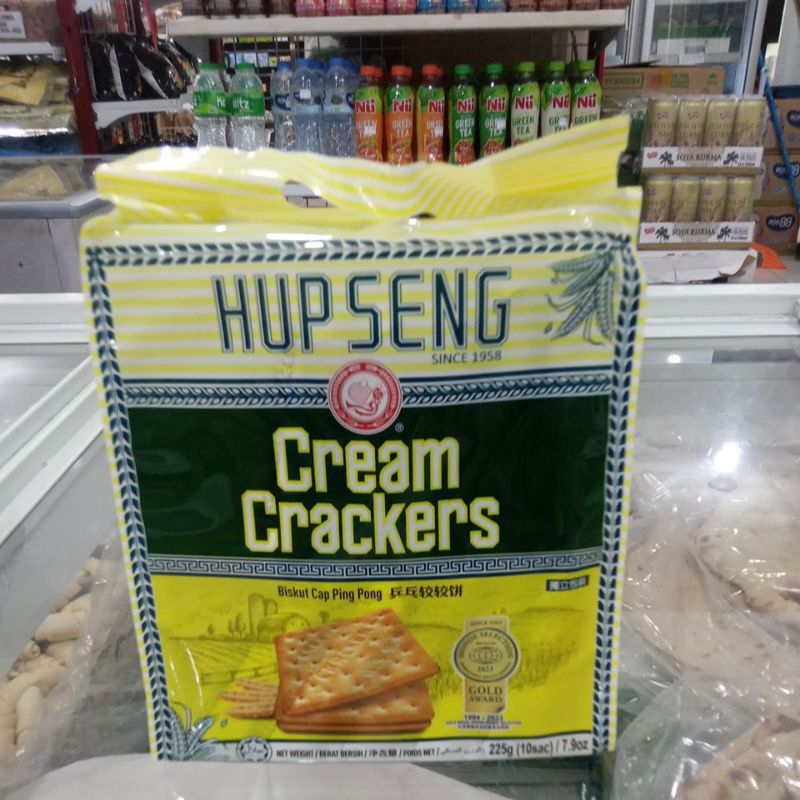 

Hup Seng Cream Crackers Biskuit Cap Ping Pong berat bersih 225gr (10sac)