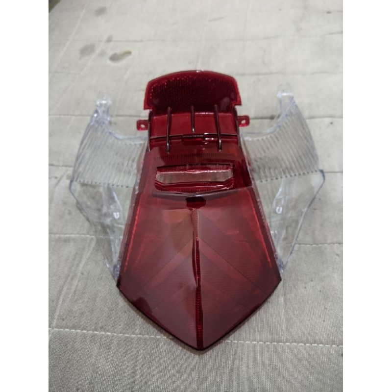 Mika Kaca Lampu Stop Rem Belakang Honda Revo Fit Revo Fi  Revo X Merah putih