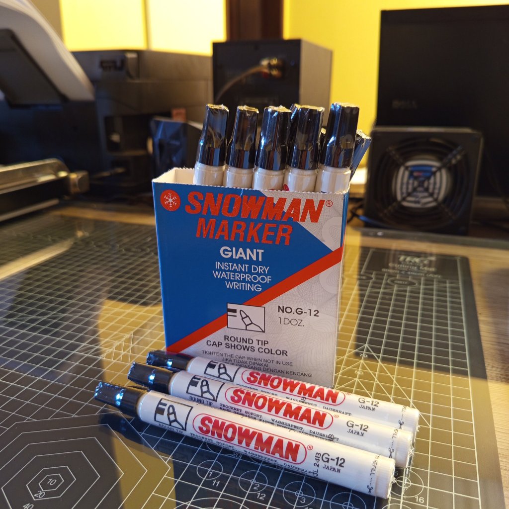 

Spidol Permanent Snowman G-12
