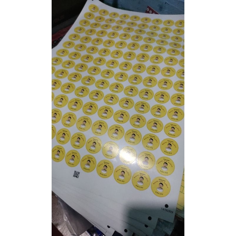 

Sticker Label Makanan / Sticker Cutting Label Custom