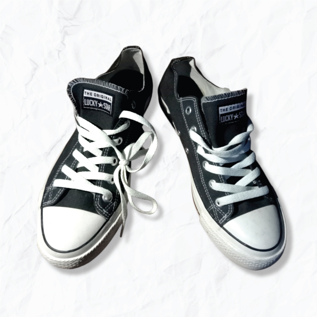 Sepatu Sneakers Lucky Star