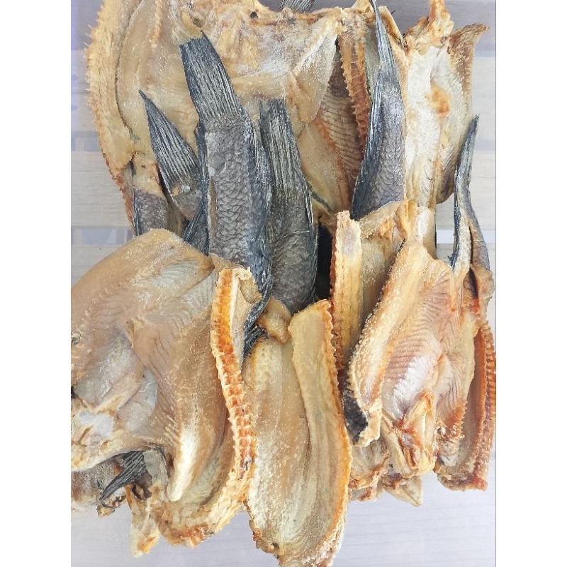 

Ikan Asin Gabus / Garih Haruan ukuran besar berat 1kg