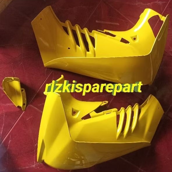 Sayap samping shogun 125 lama / sp kuning