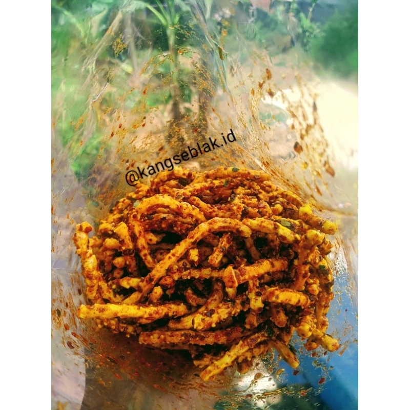 

krupuk seblak JAAT AKAR pedas daun jeruk bumbu cikruh kemasan 500gram