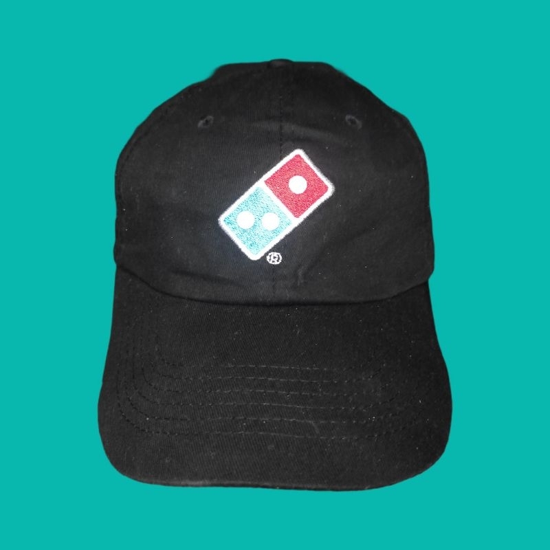 Topi Domino Pizza