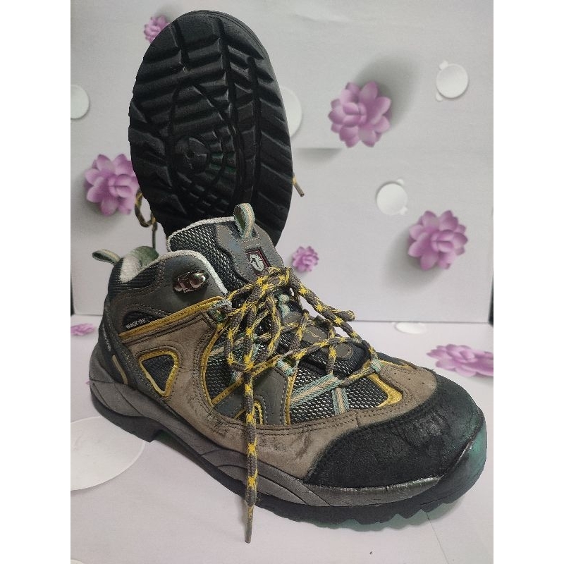 Sepatu hiking second BLACK YAK