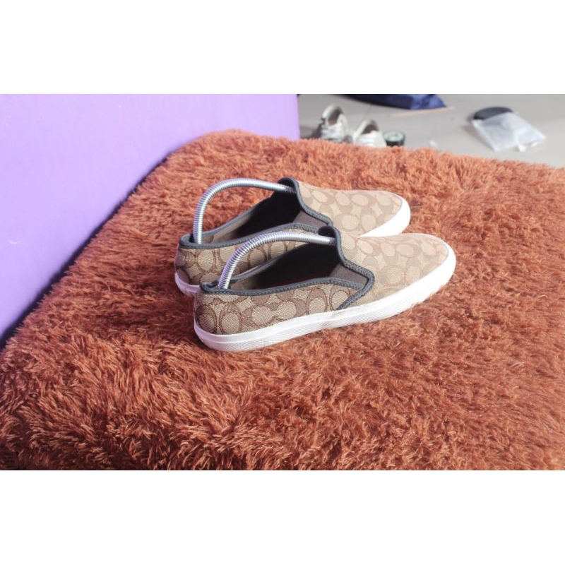 Sepatu Slip on Coach, keren kokoh size 39,5