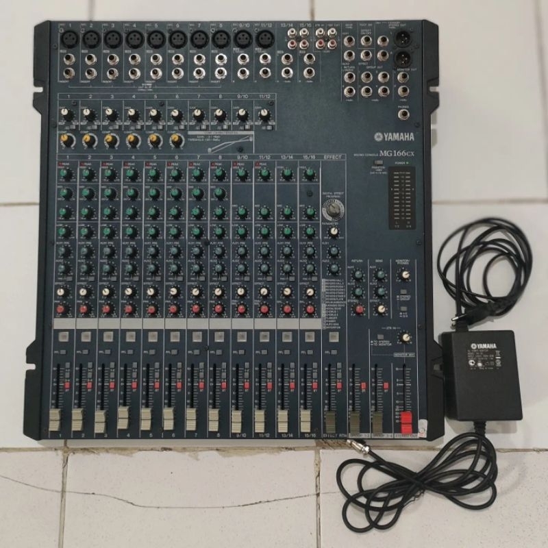 Mixer Yamaha MG166CX Original