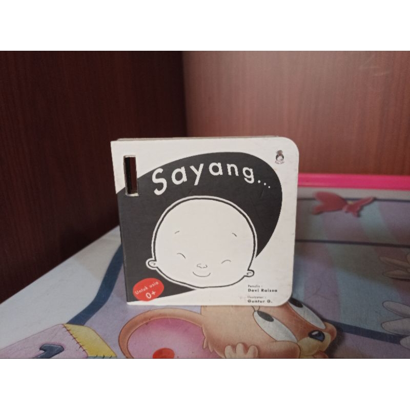 (PRELOVED) BUKU RABBIT HOLE SAYANG BOARD BOOK