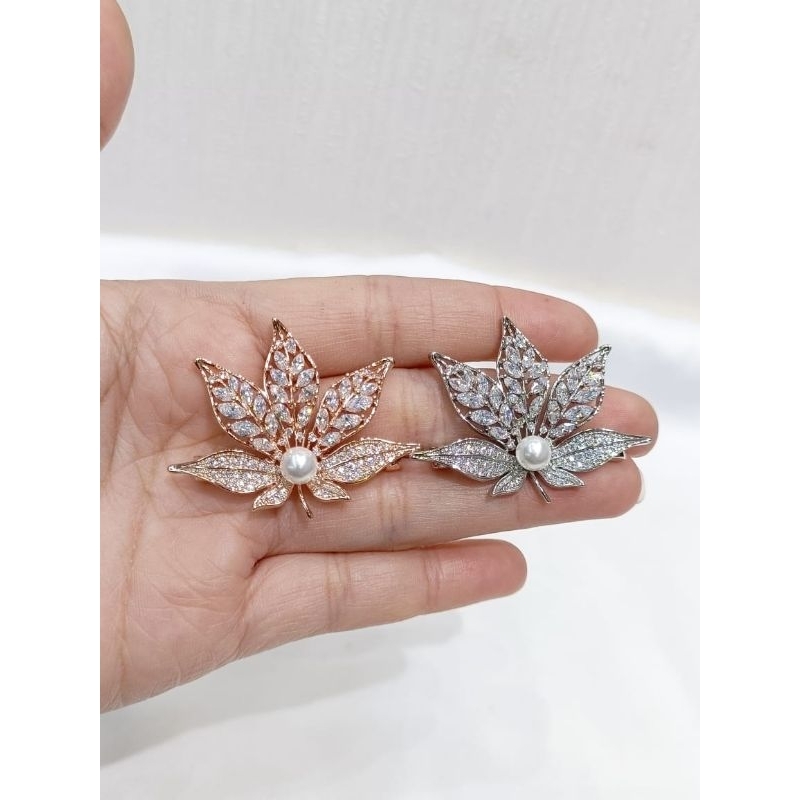Bros peniti/ Bros hijab/ Bros fashion wanita zircon diamond model daun/Bros kebaya