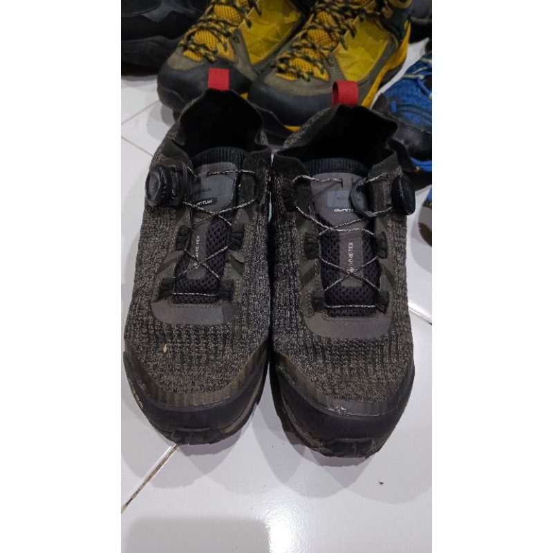 sepatu hiking & trail running EIDER 40,5