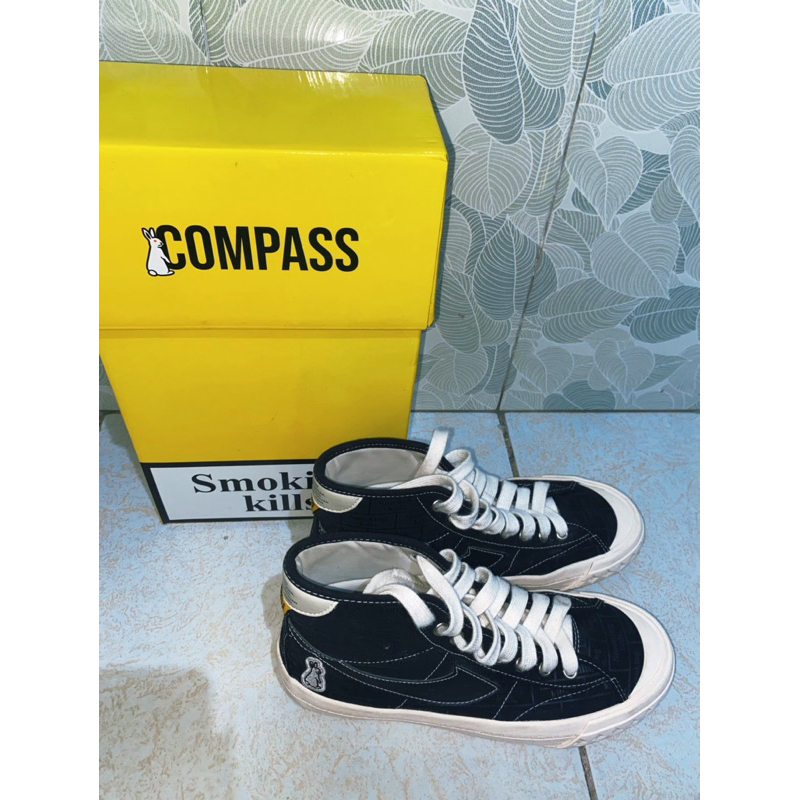 SEPATU COMPASS X FR2 FXXKING RABBITS "SMOKING KILLS" RETROGRADE HIGH SIZE 40 ORIGINAL