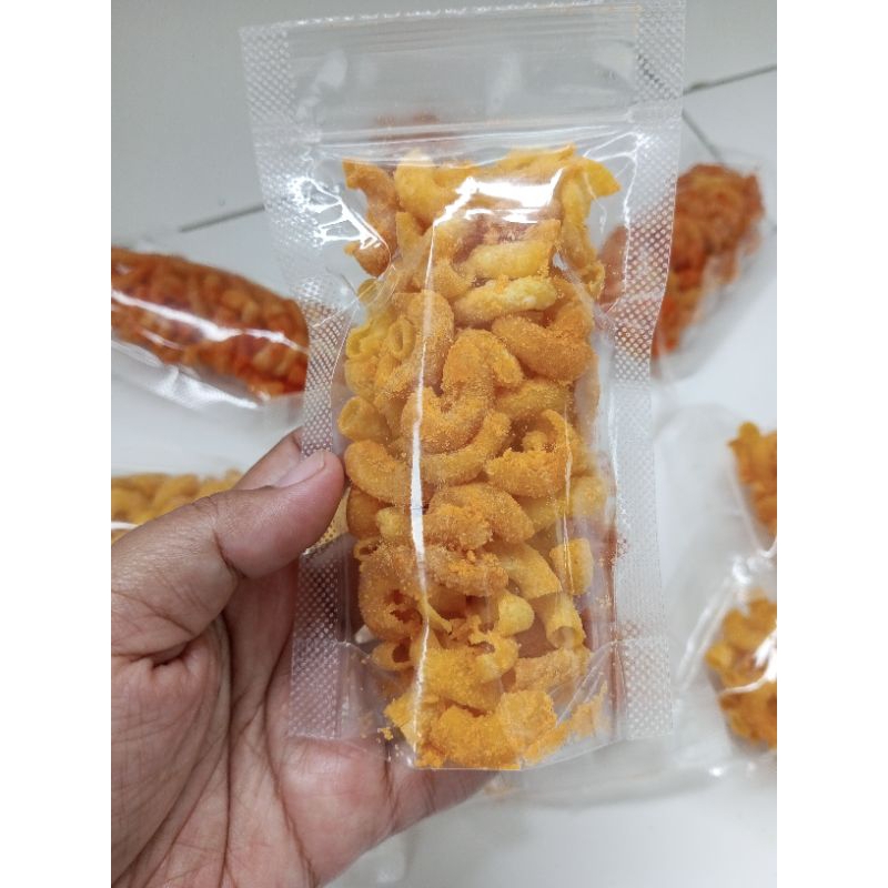 

makaroni crispy/ Rasa Keju/ jajanan murah/ warung/ cemilan enak