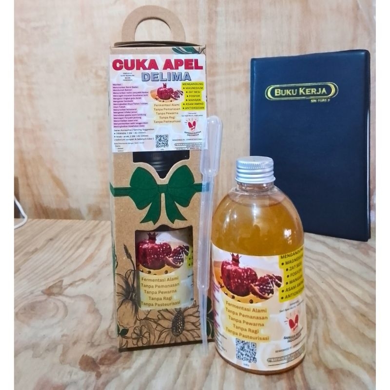 

CUKA APEL 250ml ® FERMENTASI ALAMI 1,5 BULAN