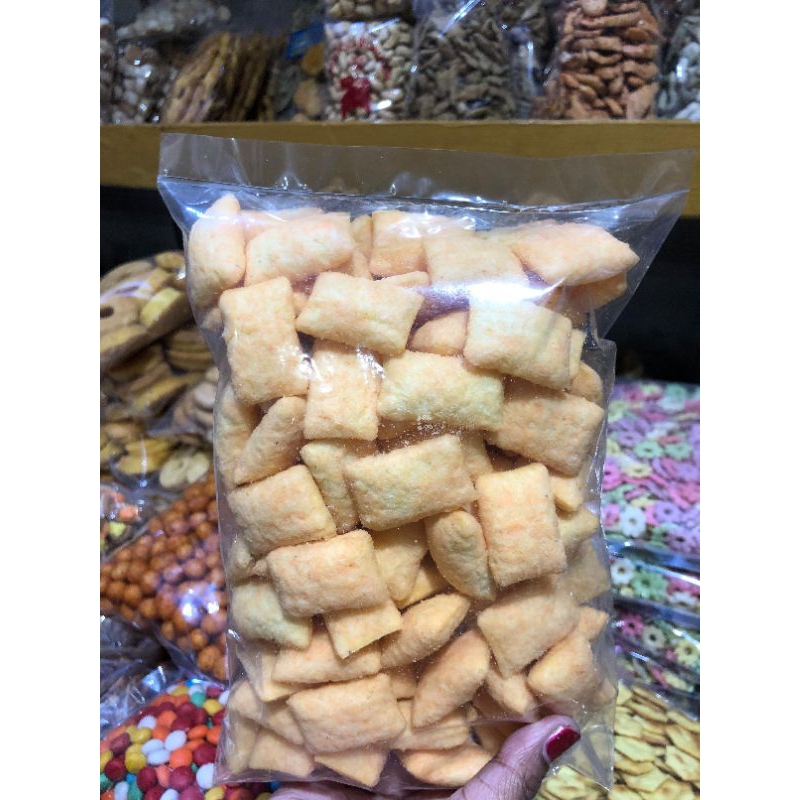 

SNACK KILOAN BANTAL KEJU