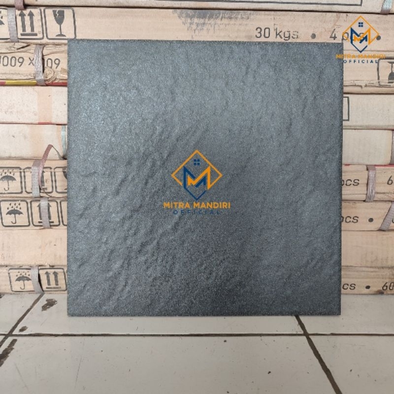 Keramik lantai 30x30 Rocky black | KIA | kasar | carport | Kamar mandi