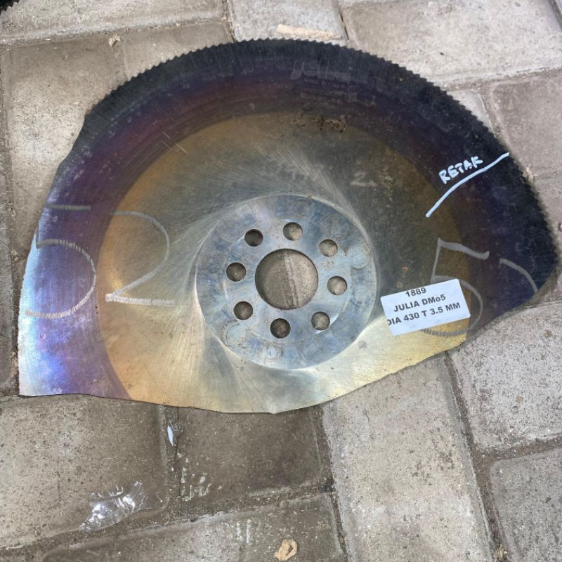 Circle SAW HSS JULIA DMO5 Dia 430 mm T 3.5 mm Baja Bahan Bilah, baja dmo5, bahan taji, bahan pisau s
