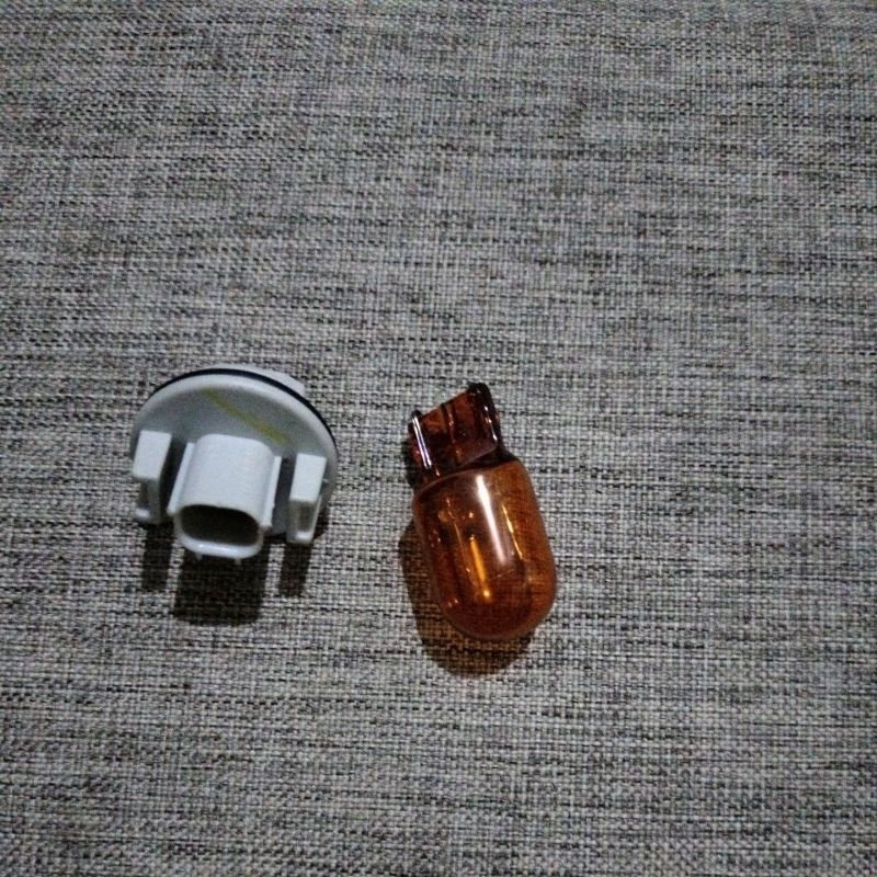 soket fitting lampu sen depan Honda jazz th 2004-2006 IDSI