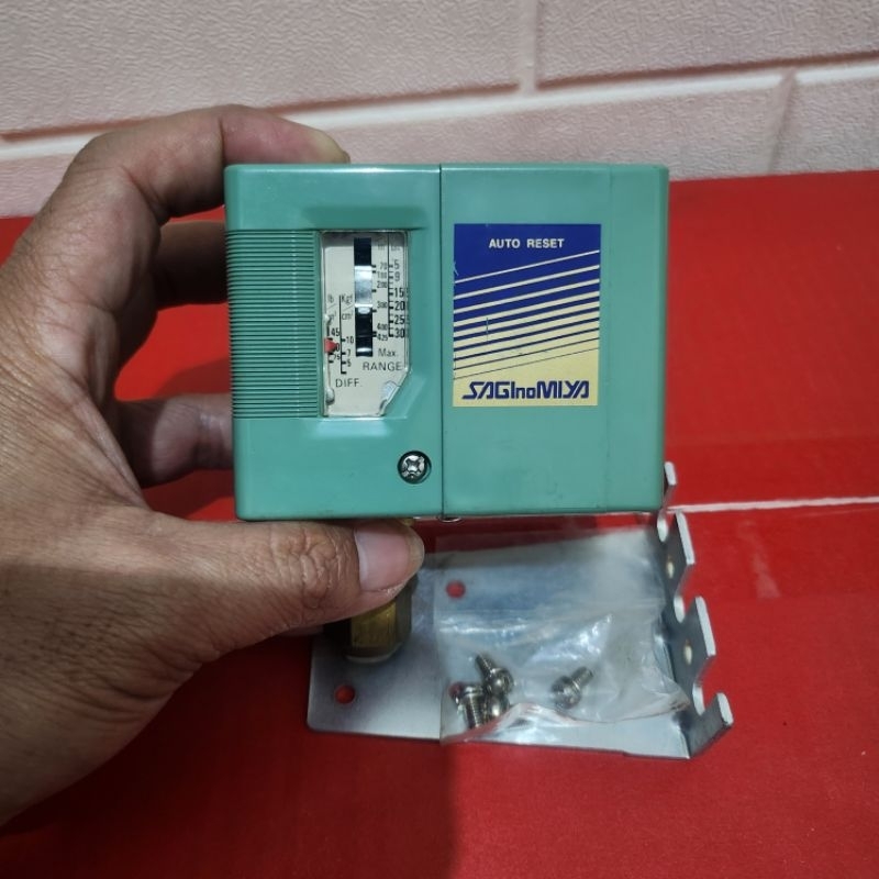 PRESSURE SWITCH SAGINOMIYA SNS-C130X 30BAR