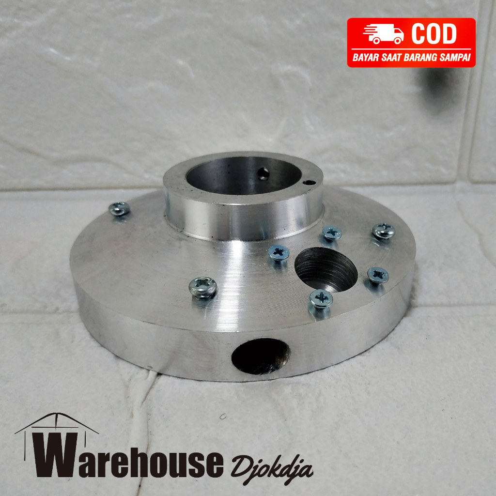 Braket  Sirip Untuk Antena Hustler G6 G7 G9 Handy Talkie / Rig. Diameter 1,25 / 1,1/4 inchi