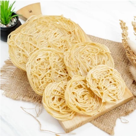 

Kerupuk Mie Mentah / Krupuk Mie Mentah Permata 500 Gr - 200 Gr
