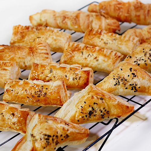 

Mini Puff Pastry Banco Artisan Bakery