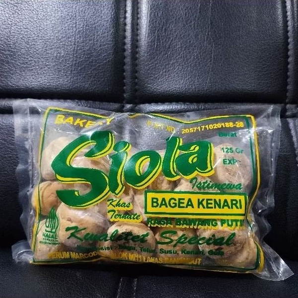 

Siola Bagea Kenari Hijau Asin Rasa Bawang Putih Ole-Ole / Jajanan / Cemilan / Kue Khas Manado Ternate