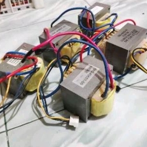 Trafo  bekas UPS 600 VA - 7V - normal.