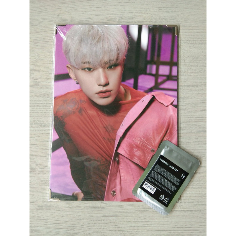 Official premium photo hoshi seventeen spider pink