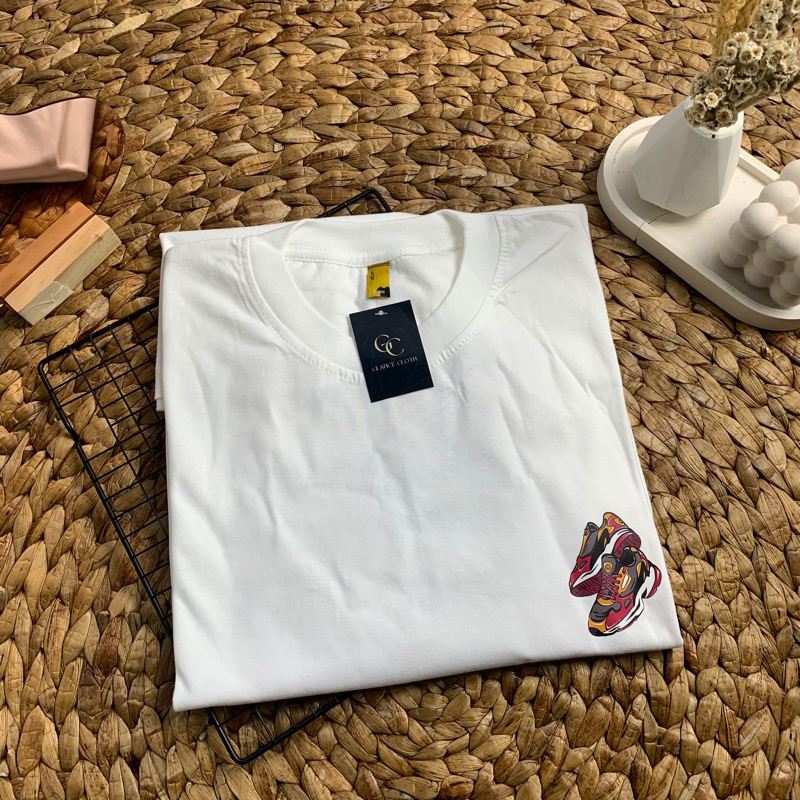 KAOS SABLON - WHITE SHOES