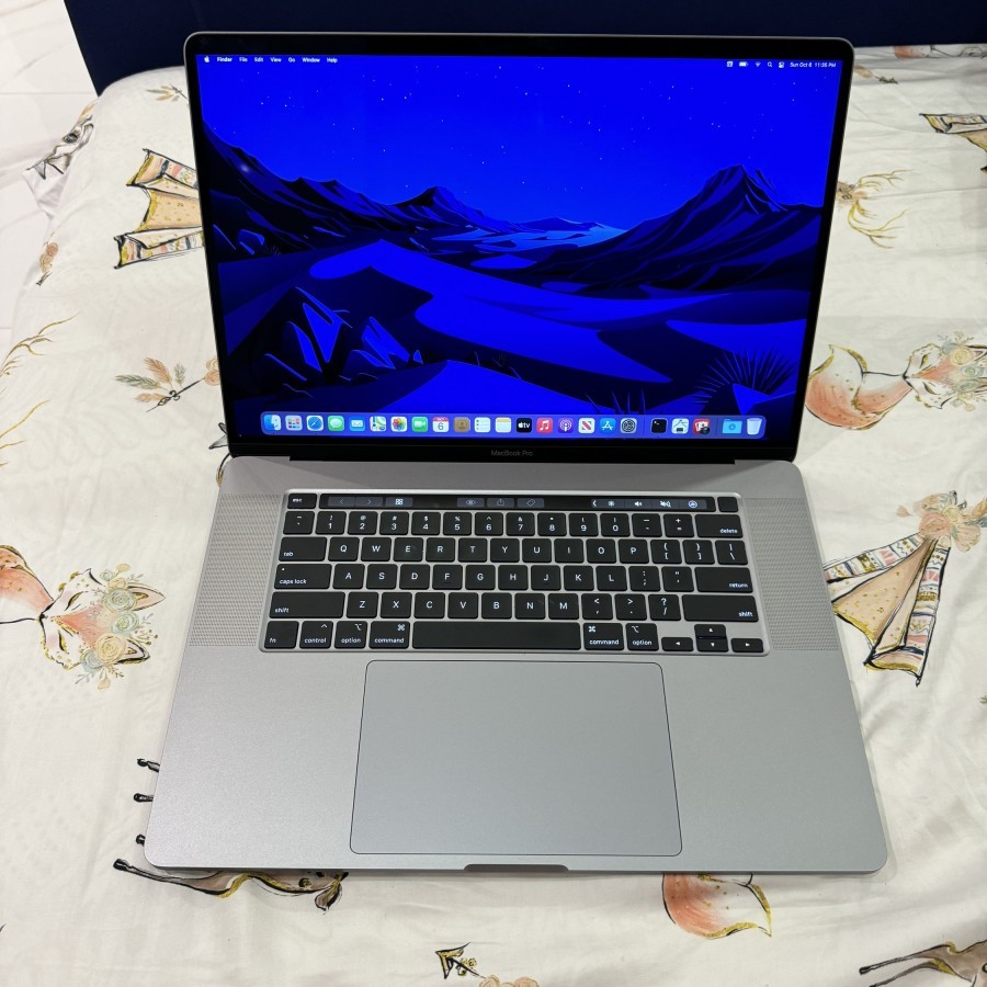 Macbook Pro 16 2019 TouchBar Core i7 Ram 16GB Ssd 500GB AMD Radeon 4GB