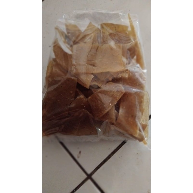 

krecek /grasak 1/2 kg krupuk lala gurih /rambak