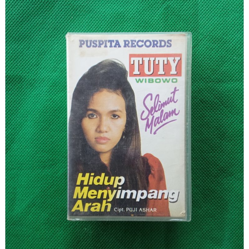 KASET PITA TUTY WIBOWO HIDUP MENYIMPANG ARAH