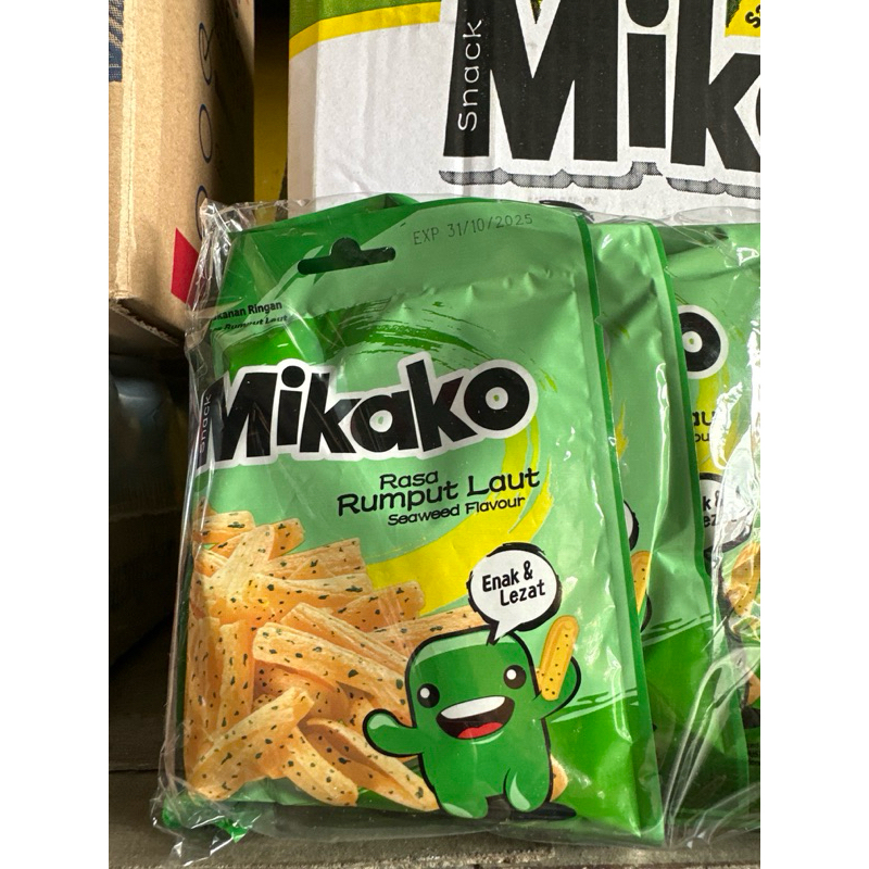 

Snack Mikako rasa rumput laut jual eceran atau per renteng isi 10 bungkus