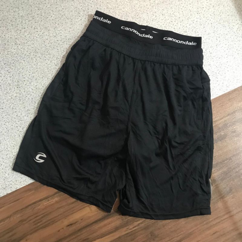 Celana sepeda Cannondale size M second bekas Branded preloved