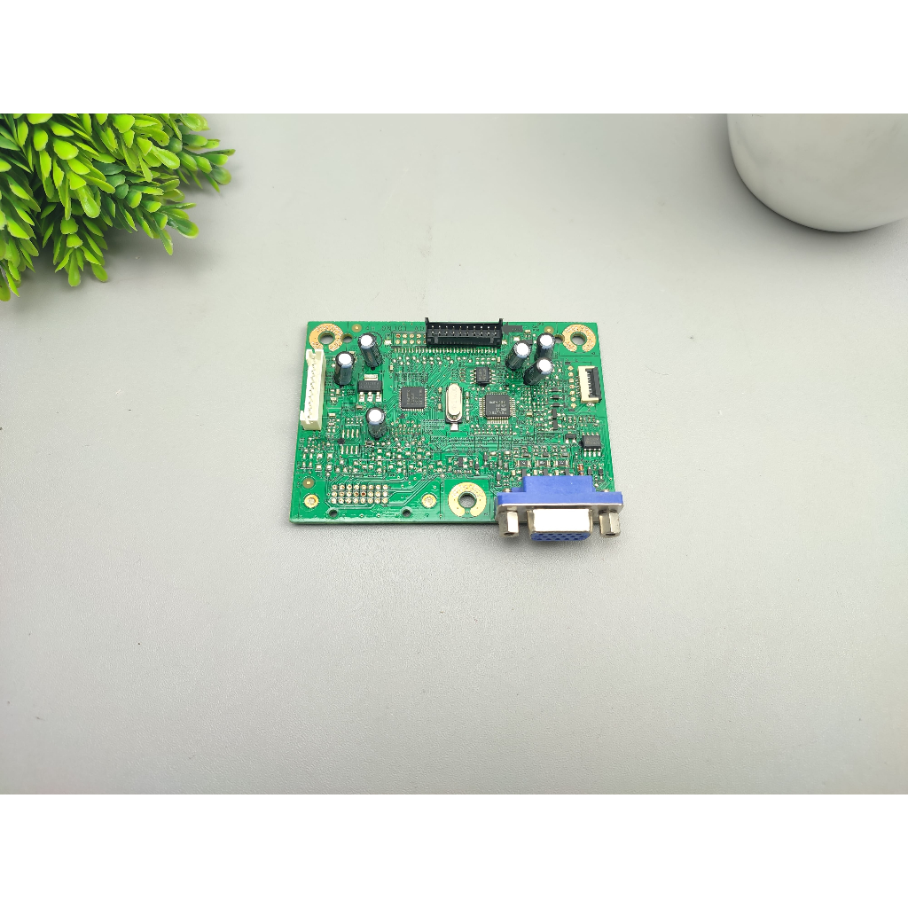 ET69 VGM-BNQ-3 BOARD LCD VGA MONITOR BENQ G925HDA G922HDAL 5E12L01004 E153302 V193HQV 4H.0NJ01.A03