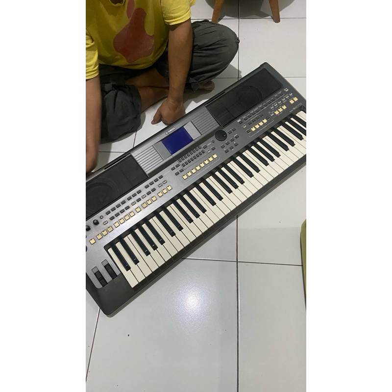 KEYBOARD YAMAHA PSR S670