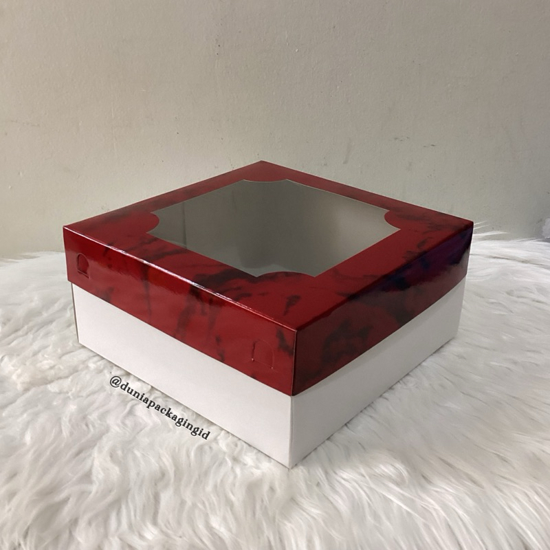 

Kotak Kue motif Red Marmer Mewah 22x22 / 25x25 Box Cake Eksklusif Hampers Imlek Box Kue warna Merah