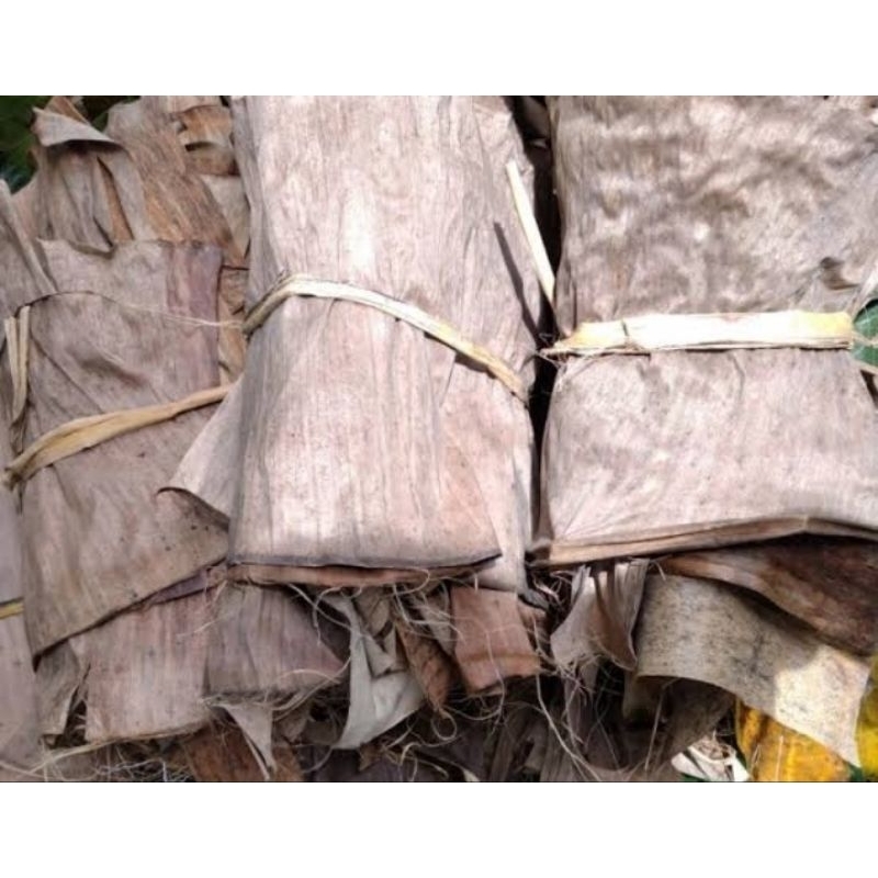 

daun pisang kering 250gr 1 ikat